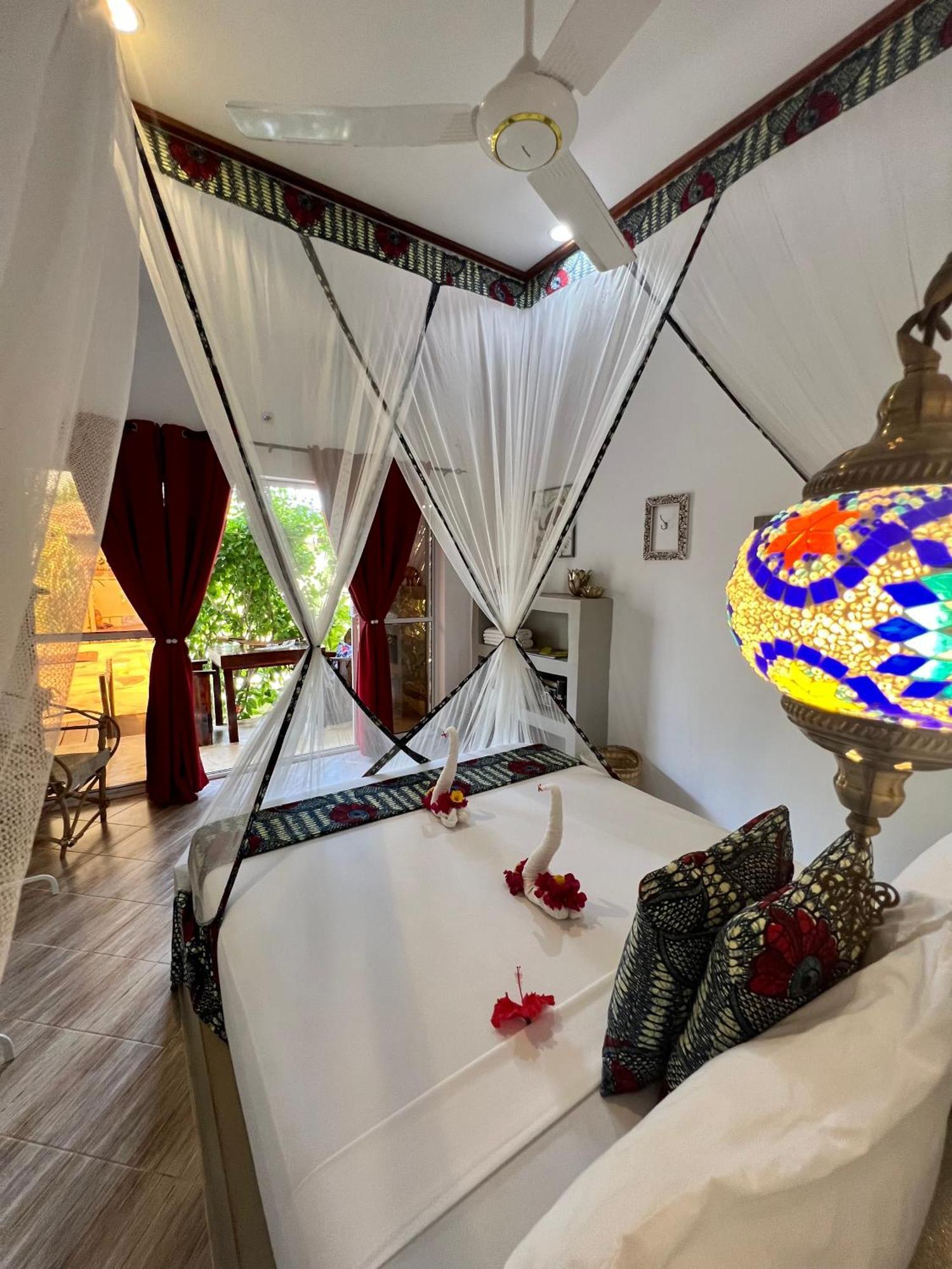 Gadea Boutique Hotel& Gadea Garden Italian Restaurant (Adults Only) Джамбиани Екстериор снимка