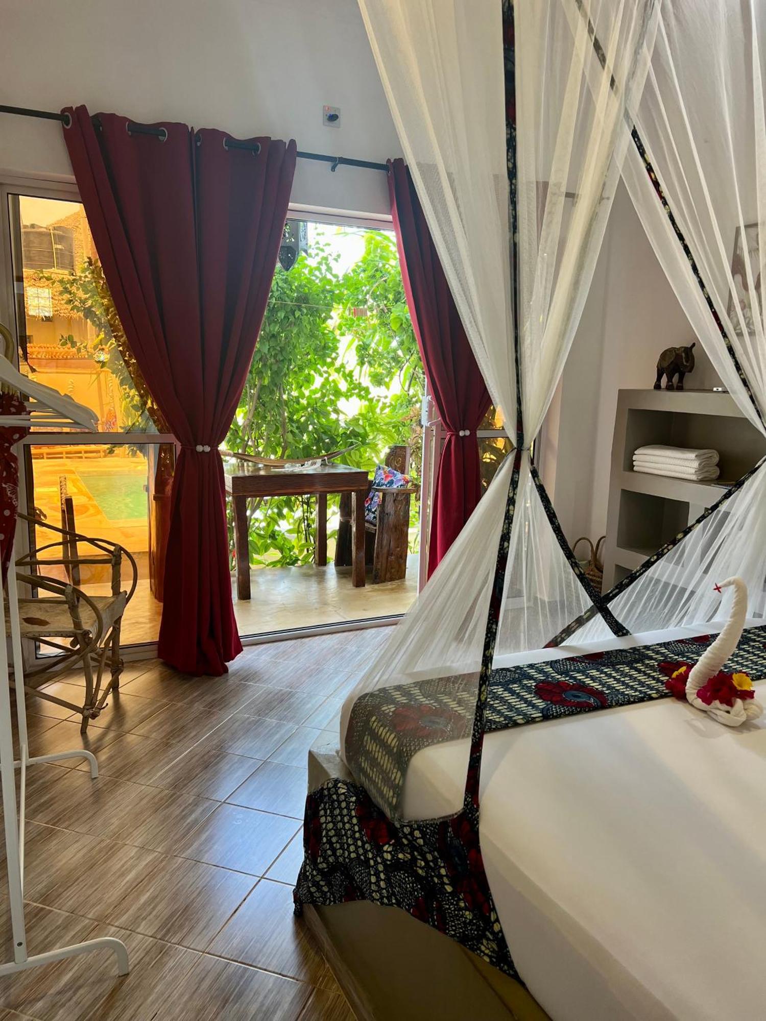 Gadea Boutique Hotel& Gadea Garden Italian Restaurant (Adults Only) Джамбиани Екстериор снимка